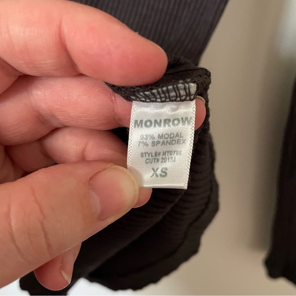 Monrow Ribbed Mock Neck Long Sleeve Top Charcoal Grey Size Extra Small - Picture 3 of 5